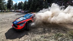 Neuville zegeviert in Griekenland en vergroot voorsprong in WRC