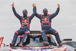Peterhansel pakt 14de Dakar titel en record