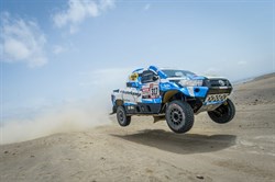 Van Loon behoudt leiding in Morocco Desert Challenge